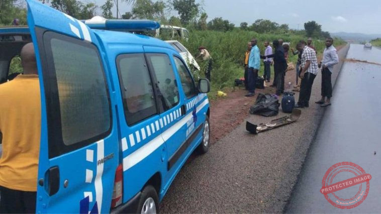 accident along the Benin -Ore Road involving a commercial bus
